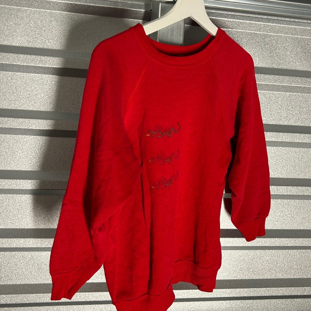 VINTAGE 70's Dragon Graphic Sweatshirt Red Streetwear Indie Raglan
